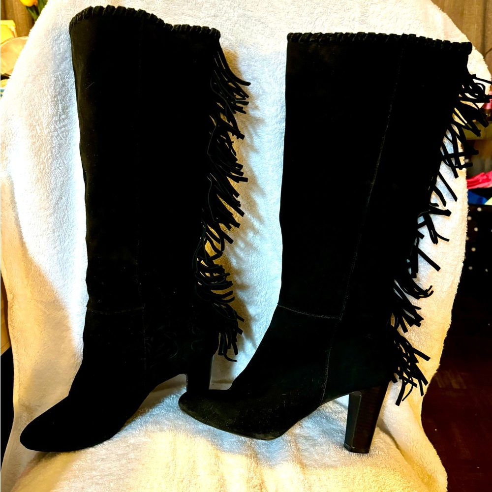 BLACK SUEDE BOOTS WITH FRINGE BACK N LEATHER LACING ON TOP OF BOOT